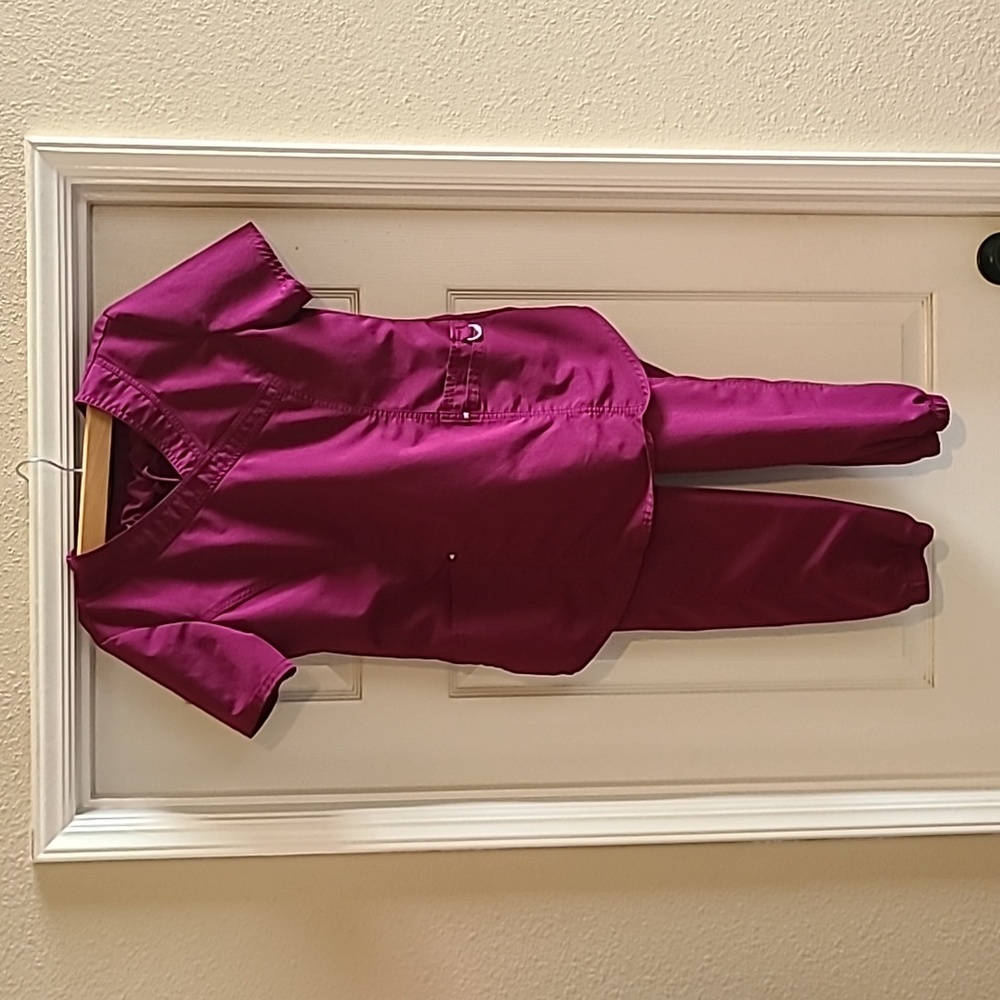 Scrubstar Burgundy Set